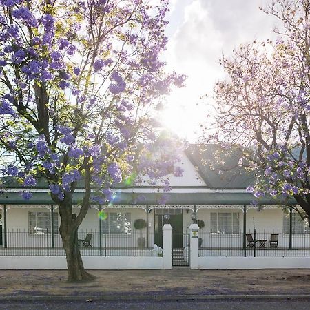 Victorian Square Guesthouse Graaff-Reinet エクステリア 写真