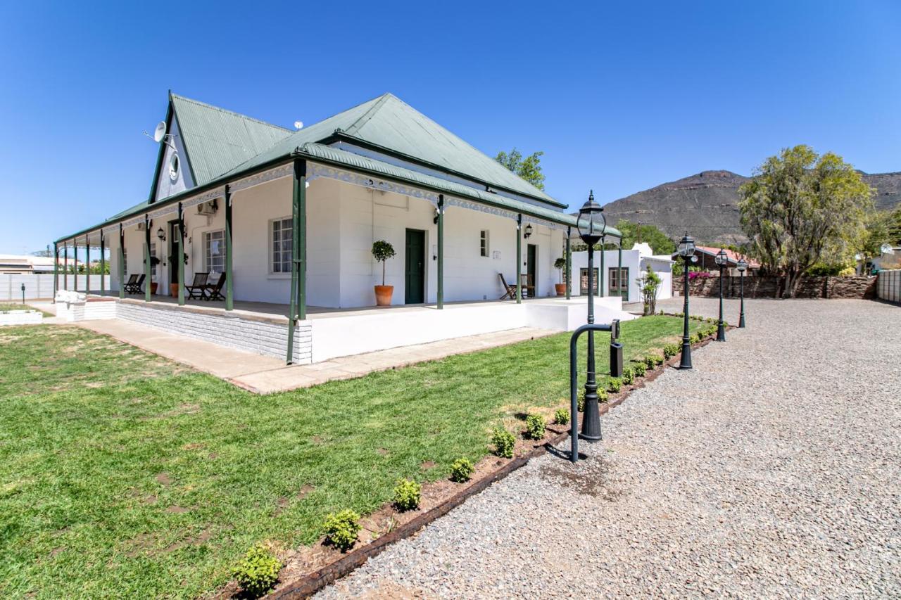 Victorian Square Guesthouse Graaff-Reinet エクステリア 写真