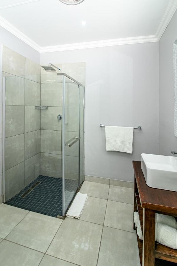 Victorian Square Guesthouse Graaff-Reinet エクステリア 写真