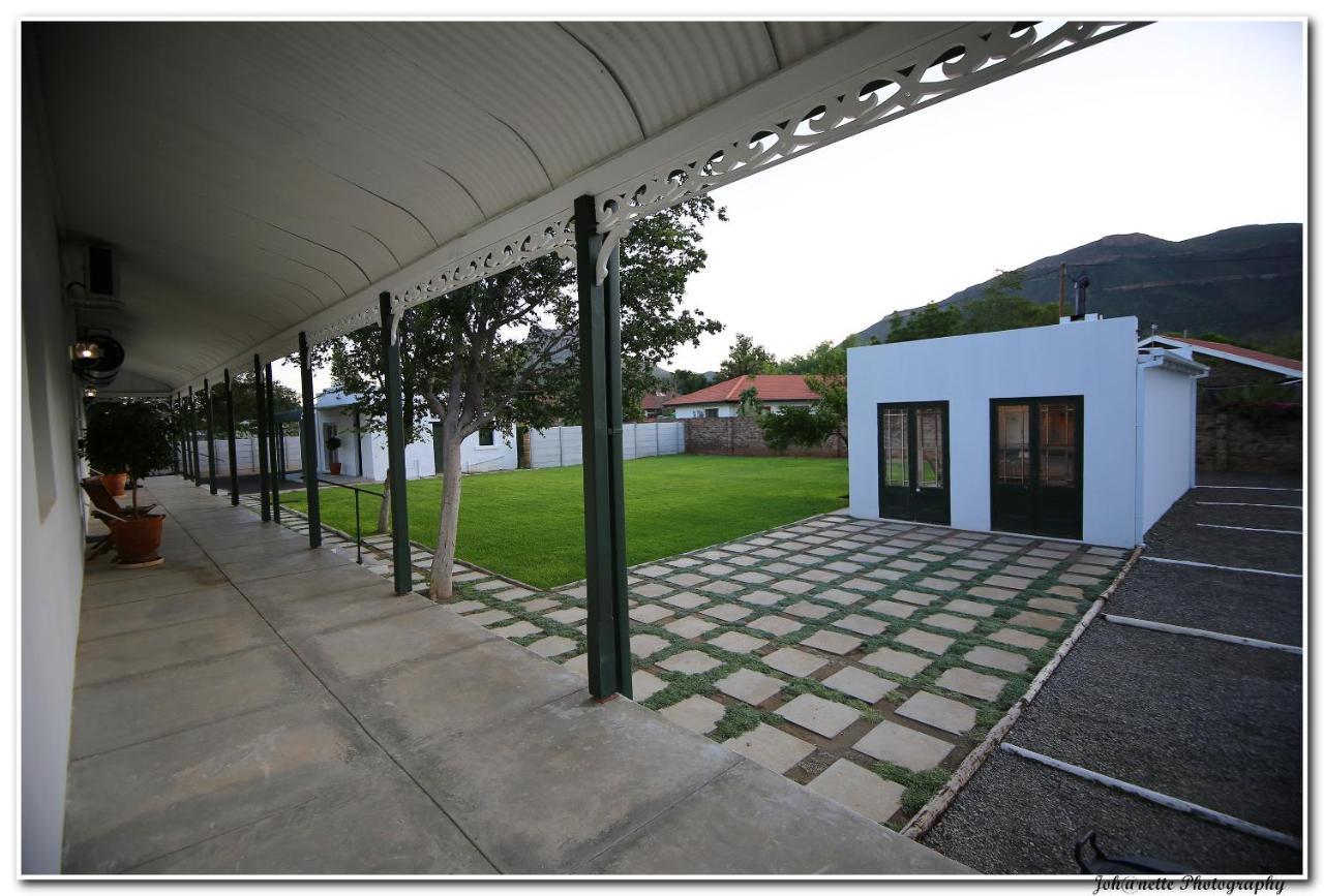 Victorian Square Guesthouse Graaff-Reinet エクステリア 写真